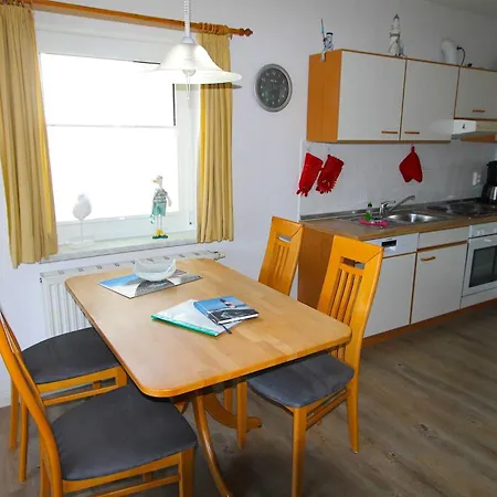 アパート Leuchtturmstrasse Haus 25, Nur 150 M Von Der Ostsee Entfernt レリク