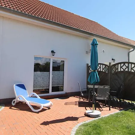 Leuchtturmstrasse Haus 25, Nur 150 M Von Der Ostsee Entfernt * レリク