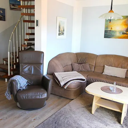 Leuchtturmstrasse Haus 25, Nur 150 M Von Der Ostsee Entfernt *